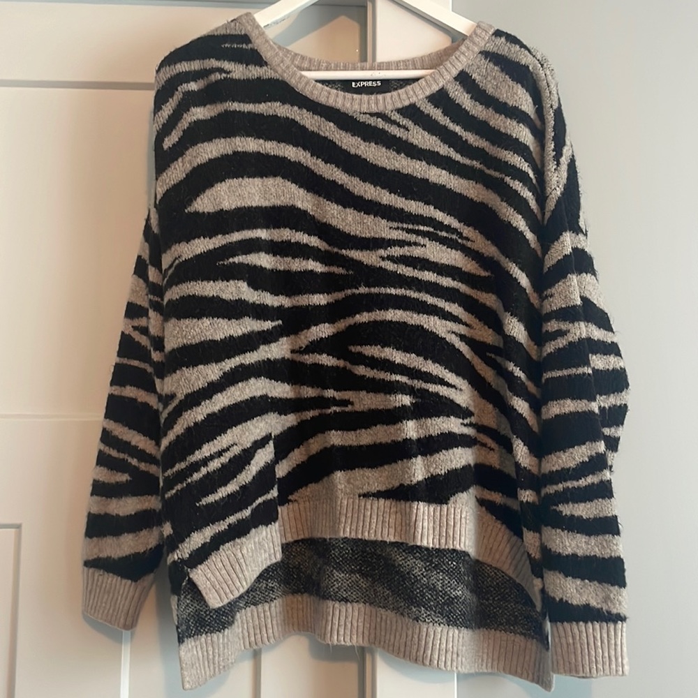 Express oversized sweater.   Size M.  Zebra print